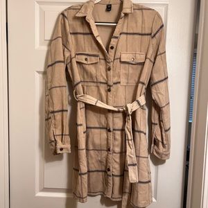 Button up long sleeve dress 🖤